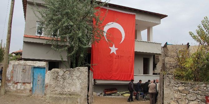 Samsun’a Şehit Ateşi Düştü