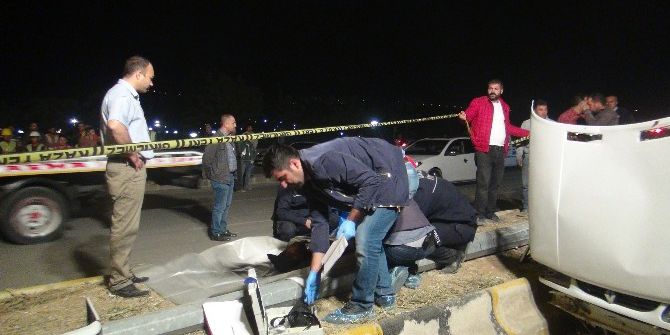 Gaziantep’te Tır İle Otomobil Çarpıştı: 1 Ölü, 2 Yaralı