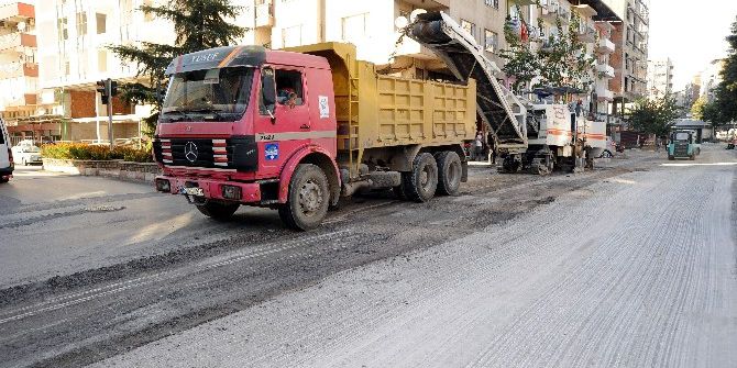 Büyükşehirden Nazilli’ye Yol Hamlesi