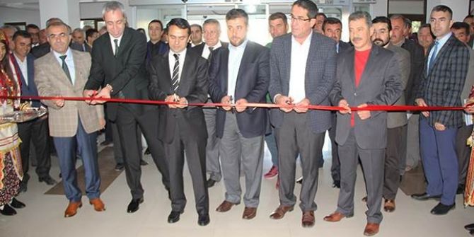 Cumhuriyet Ve Atatürk Konulu Resim Sergisi Açıldı