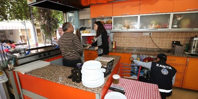 Selçuk’ta Hijyen Denetimleri Sürüyor