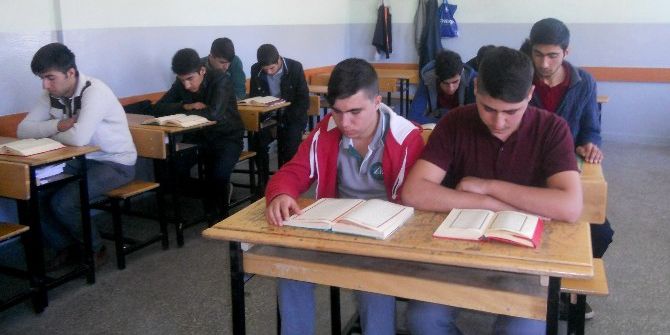 Derste Kalp Krizi Geçiren Öğretmen Hayatını Kaybetti