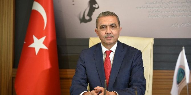 Rektör Güvenç’in Cumhuriyet Bayramı’nın 93. Yılı Mesajı