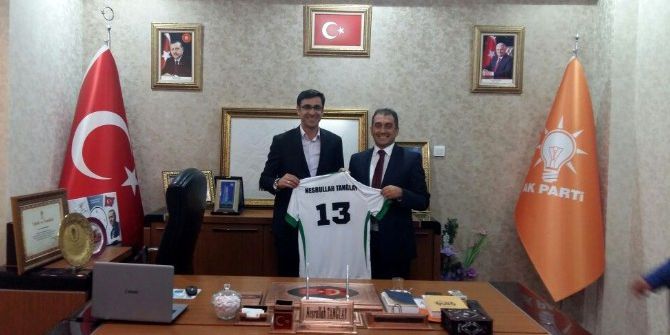 Mutki 1941 Plaj Futbol Takımı’ndan Teşekkür Ziyareti