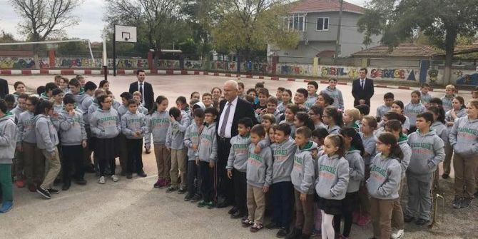 Belediye’den Öğrencilere Kışlık Mont