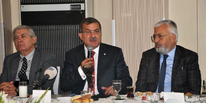 Abd Büyükelçiliği’nin İzmir İle İlgili Açıklamasına Emniyet Müdüründen Açıklama