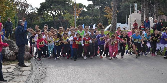 Cumhuriyet İçin Koştular