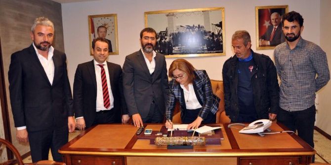 Gaziantep Arena’da İlk Loca Fatma Şahin’den