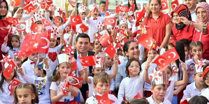 Kepez’in Minikleri Cumhuriyeti Kutladı