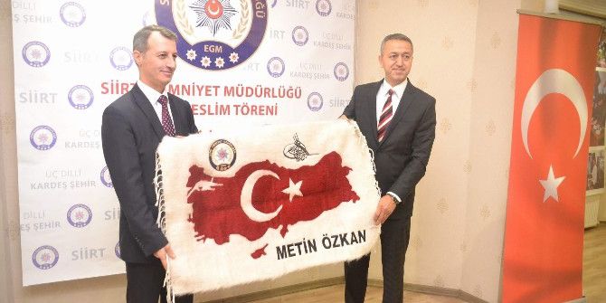 Siirt Emniyet Müdürlüğünde Devir Teslim Töreni Düzenlendi
