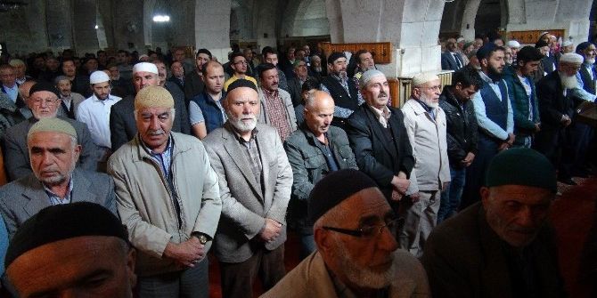 Şehit Uzman Çavuş İçin Mevlit Okutuldu