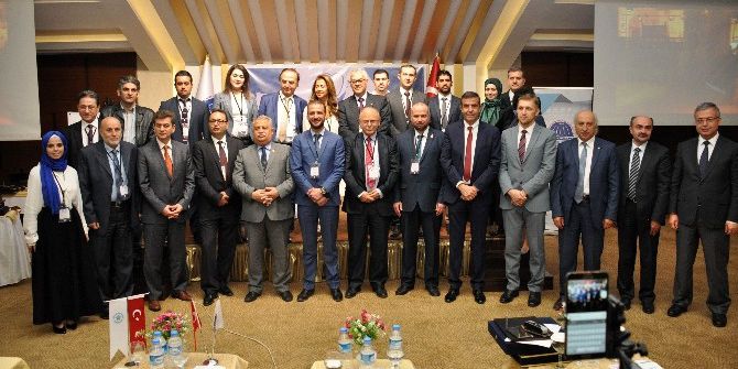 Neü Ev Sahipliğinde “Dental İmplantoloji” Konferansı Başladı