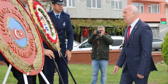 Marmaraereğlisi’nde 29 Ekim Cumhuriyet Bayramı Çelenk Sunma Töreni