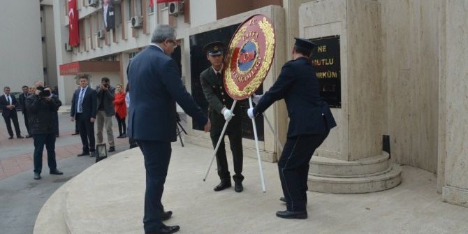 Fatsa’da 29 Ekim Kutlamaları Çelenk Sunumu İle Başladı