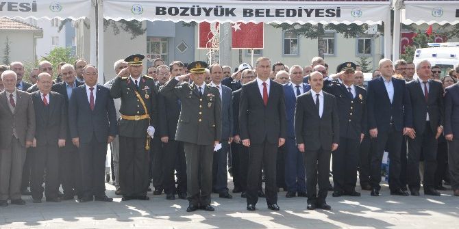 Bozüyük’te 29 Ekim Cumhuriyet Bayramı Kutlamaları Başladı