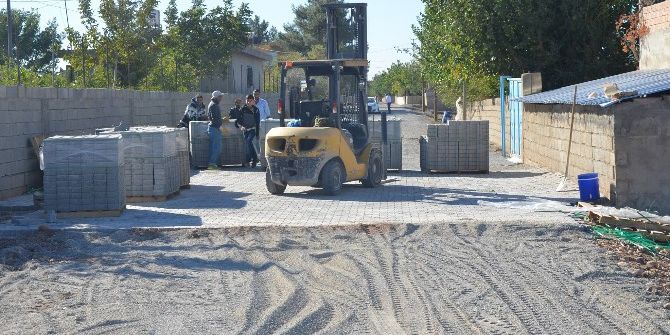 Bağlar Mahallesinde Kilitli Parke Taşı Döşeme Çalışmaları Başladı