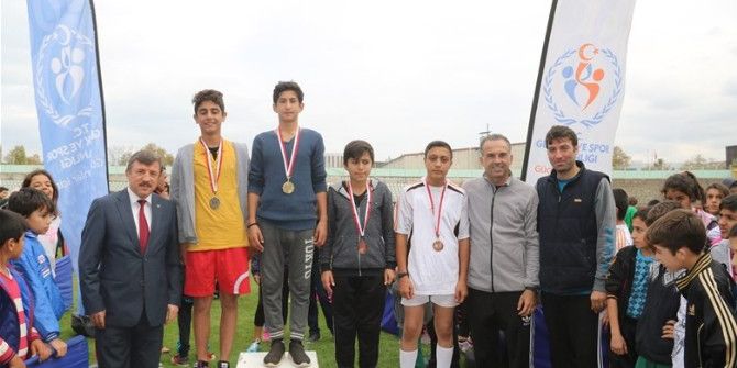 Demokrasi Şehitleri Ve Cumhuriyet İçin Koştular