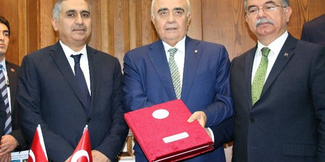 Milli Eğitim Bakanı Dr. İsmet Yılmaz: