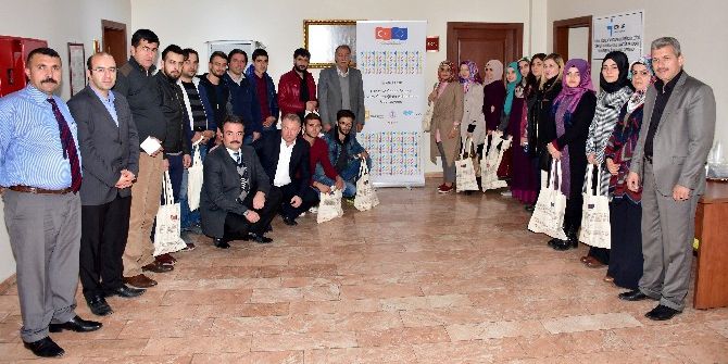 Genç Girişimciler, Adaptesk Sertifikalarını Aldılar