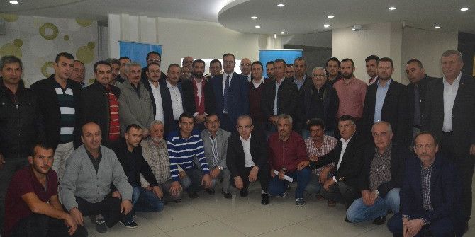 Ak Parti Meram İlçe Başkanlığı Mahalle Başkanlarını Ödüllendirdi