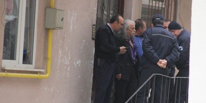 Şeker Hastası Adam Evinde Ölü Bulundu