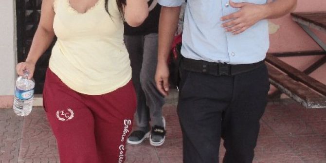 3 Kadın Polise Hakaret Ve Mukavemetten Gözaltına Alındı