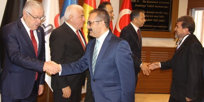 Vali Yerlikaya Tebrikleri Kabul Etti