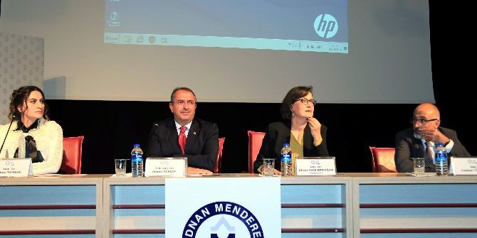 Adü’de ‘Atatürk Cumhuriyet Ve Demokrasi’ Paneli Düzenlendi