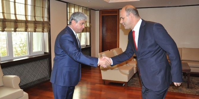 Cumhuriyet Bayramı Kars’ta Törenlerle Kutlandı