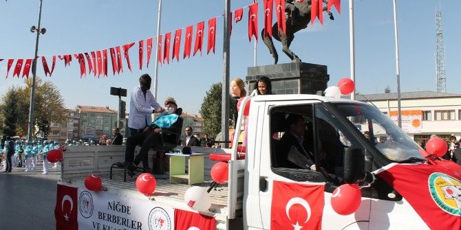 Niğde’de 29 Ekim Cumhuriyet Bayramı Törenle Kutlandı