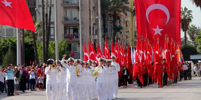 Mersin’de Cumhuriyet Bayramı Coşkuyla Kutlandı