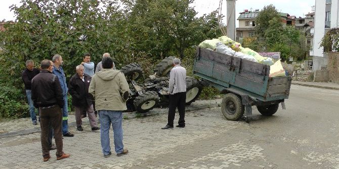 Traktörün Altında Kaldı, Burnu Bile Kanamadı