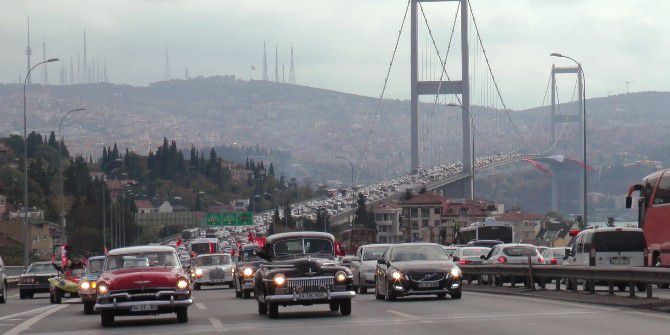 Klasik Otomobilciler, ‘Cumhuriyet Her Yerde’ Konvoyu Oluşturdu