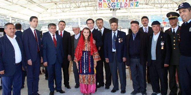 İscehisar’da "15 Temmuz Şehitleri Anısına" İsimli Resim Sergisi Açıldı