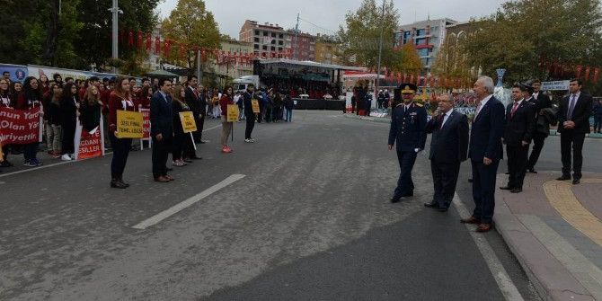 Kütahya’da Cumhuriyet Bayramı Coşkusu