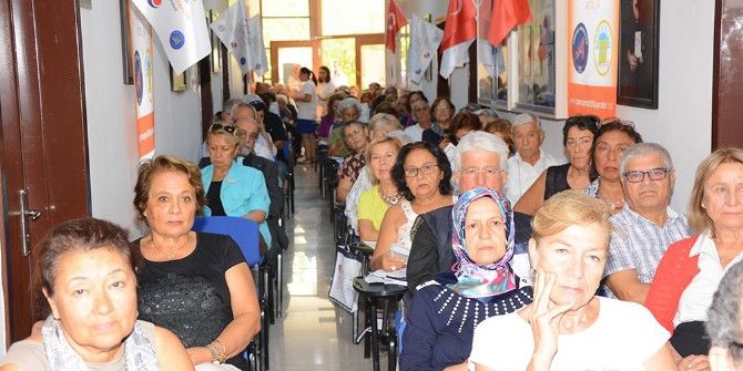 Türkiye’nin İlk 60 Yaş Üstü Üniversitesi Antalya’da Açıldı