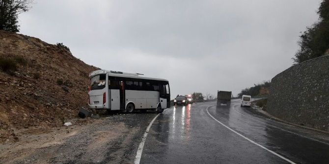 Yalova’da Midibüs Takla Attı: 21 Yaralı