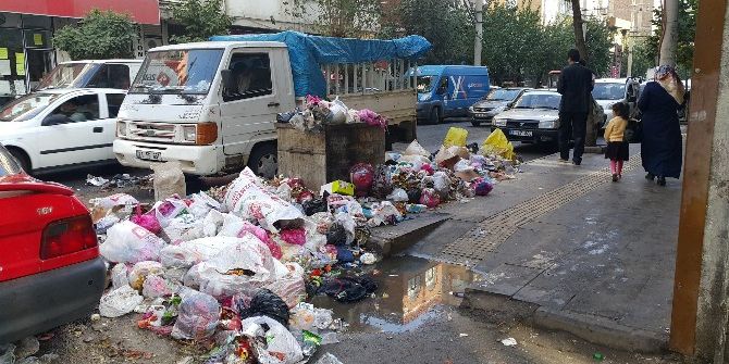 Diyarbakır ‘Çöp Kente’ Döndü