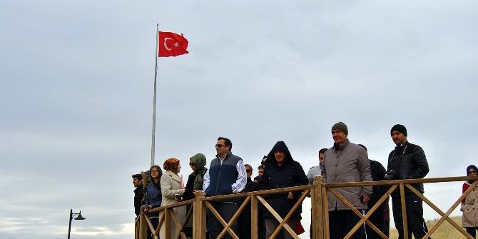 Nenehatun Milli Parkı’nda 15 Temmuz Şehitleri Anma Ve Cumhuriyet Yürüyüşü