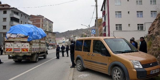 Gümüşhane’de Trafik Kazası: 2 Yaralı
