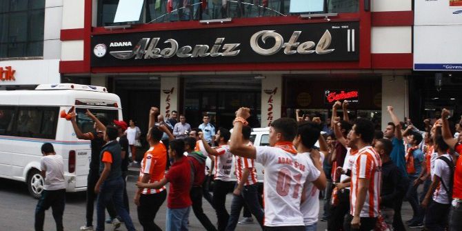 Adanasporlular Galatasaraylı Kovaladı