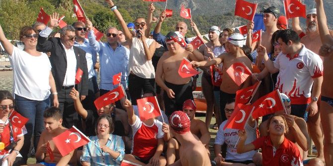 Açık Deniz Yüzme Şampiyonası Ölüdeniz’de Düzenlendi