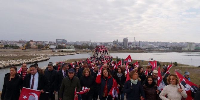 Büyükçekmeceliler "Cumhuriyet" İçin Yürüdü