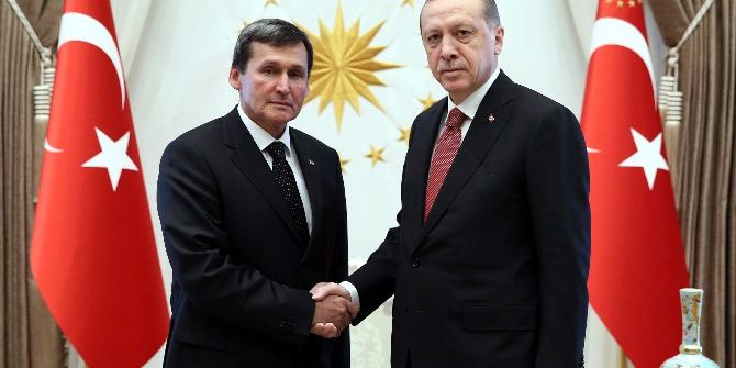 Türkmenistan Bakanlar Kurulu Başkan Yardımcısı Meredov Cumhurbaşkanlığı Külliyesinde