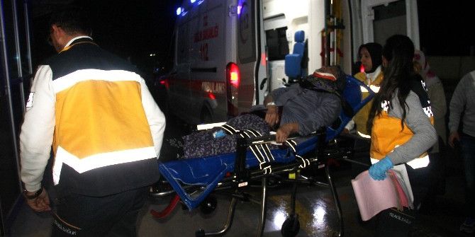 Bafra’da İki Otomobil Çarpıştı: 3 Yaralı