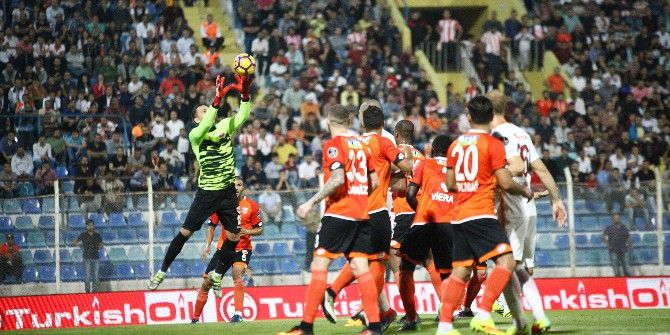 Spor Toto Süper Ligde Adanaspor 0-1 Galatasaray