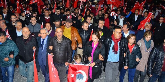 Ataşehir’de 29 Ekim Coşkusu