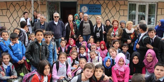 İstanbul’dan Oltu’ya Hayır Eli