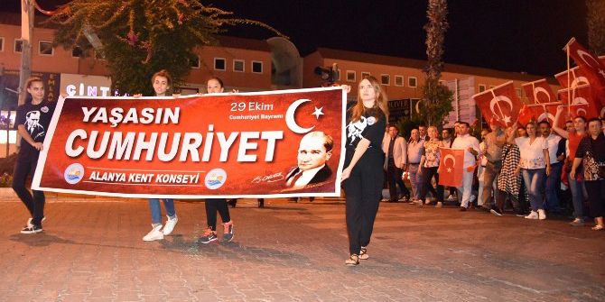Alanya’da Cumhuriyetin 93. Yılı Coşkuyla Kutlandı