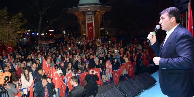 Osmangazi, Cumhuriyeti Demokrasi Meydanında Kutladı